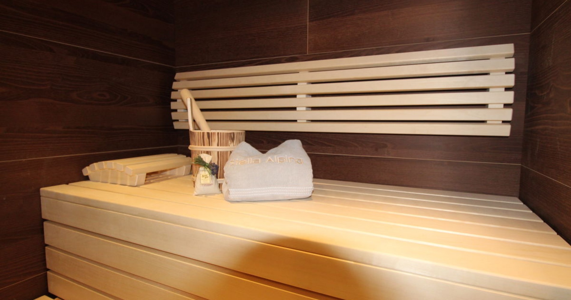 Sauna im Bad mit Dusche, WC und Fußbodenheizung